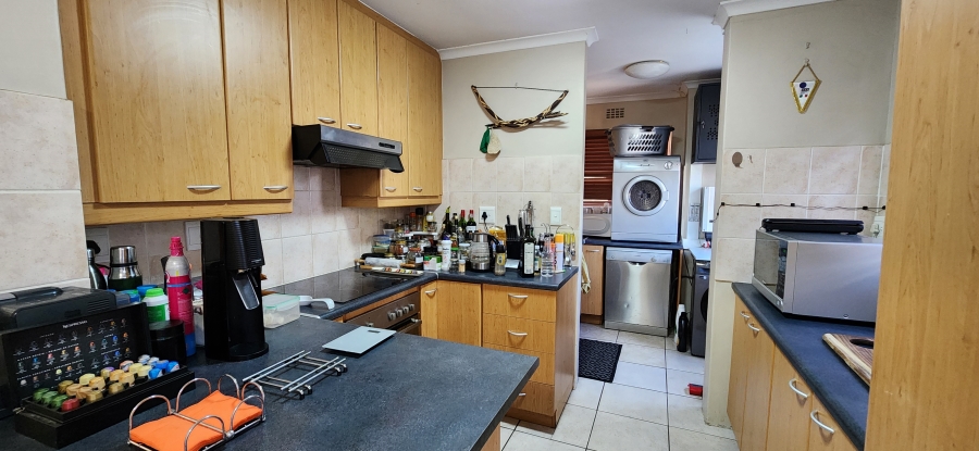 3 Bedroom Property for Sale in Sunningdale Western Cape